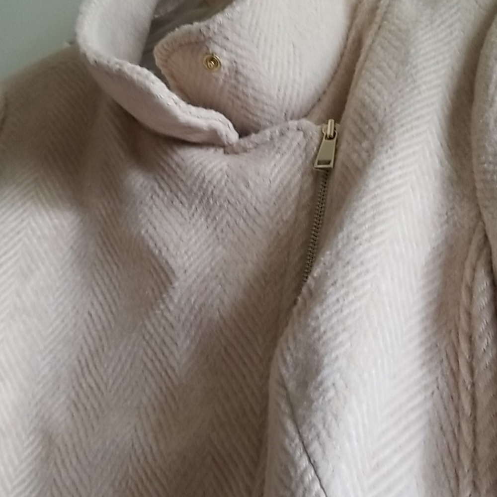 Winter Coat - Picture 2 of 4